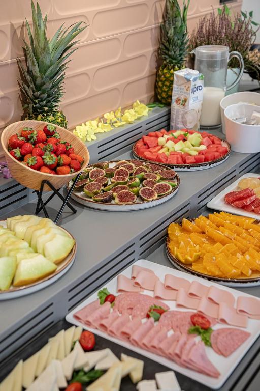 Iperion Beach Hotel - 8