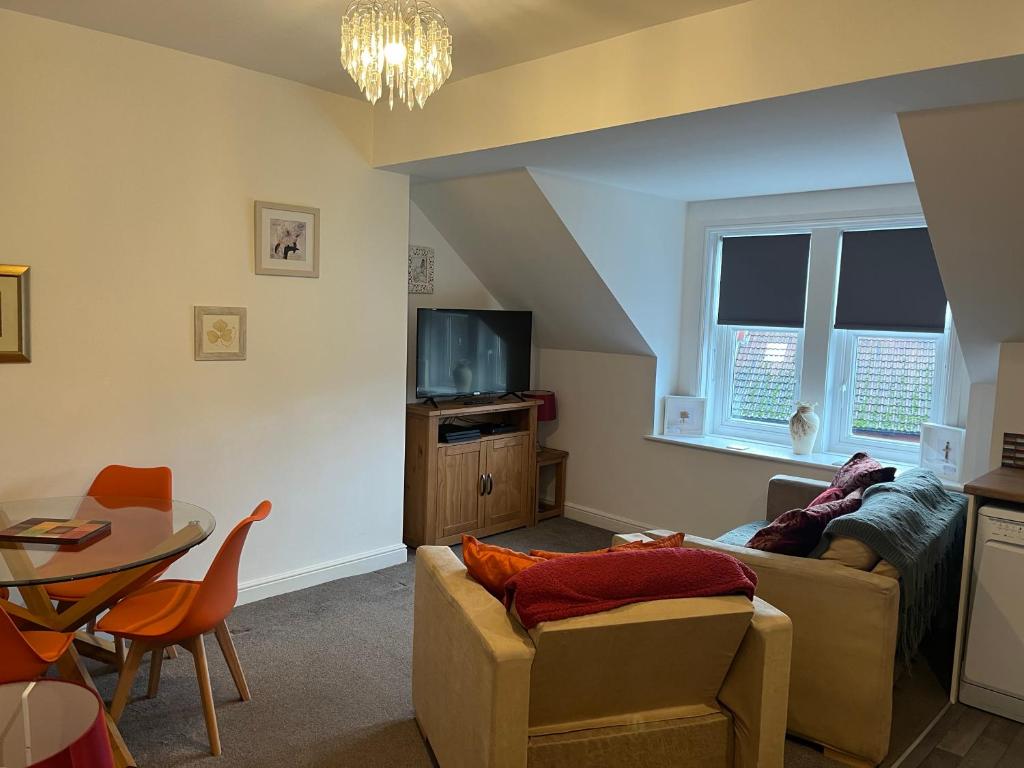 Apartment 8 at 19 Brooklands 4