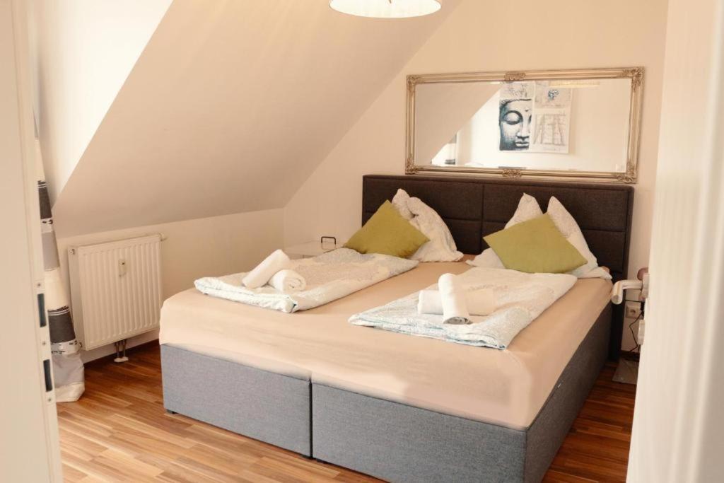 Postel nebo postele na pokoji v ubytování Vienna Airport Residences
