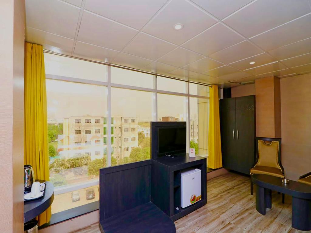 Kuchyň nebo kuchyňský kout v ubytování Ace Prime Hotel