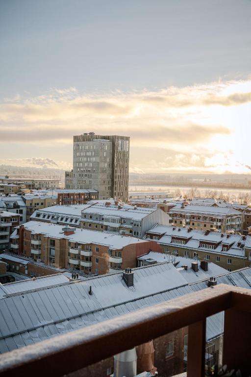 Guestly Homes - 1BR Harbor View Suite, Top Floor 9th v zimě