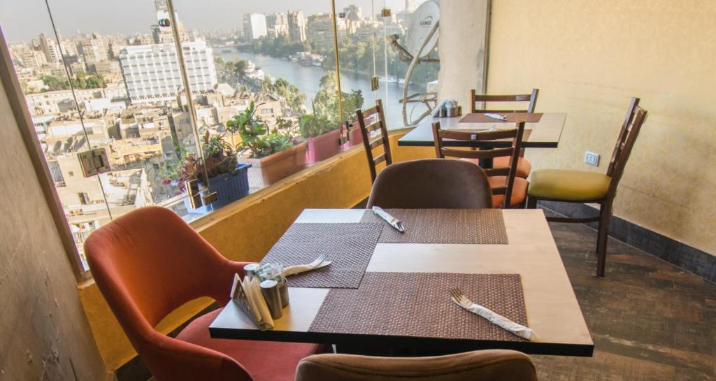 Posezení v ubytování Nile Guardian Hotel