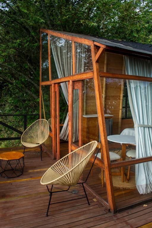 Balkón nebo terasa v ubytování NaturalMente Glamping