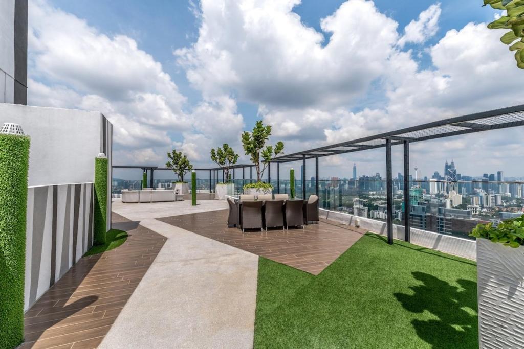 Gambar di galeri bagi Reizz Condo 2R2B KLCC Ampang, Embassy, KL Tower City View di Kuala Lumpur