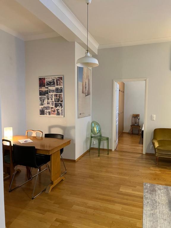 Oleskelutila majoituspaikassa Saunallinen kaksio keskustassa