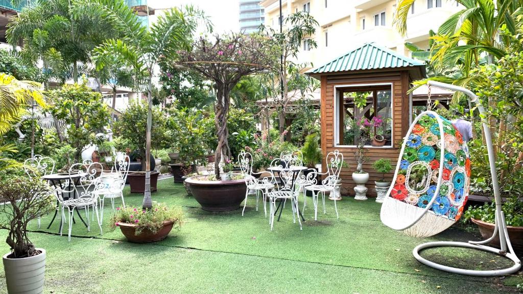 Zahrada ubytování Tran Vien Dong Hotel