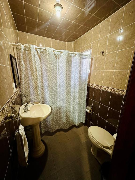 Koupelna v ubytování Hotel Monarca Tlalpujahua