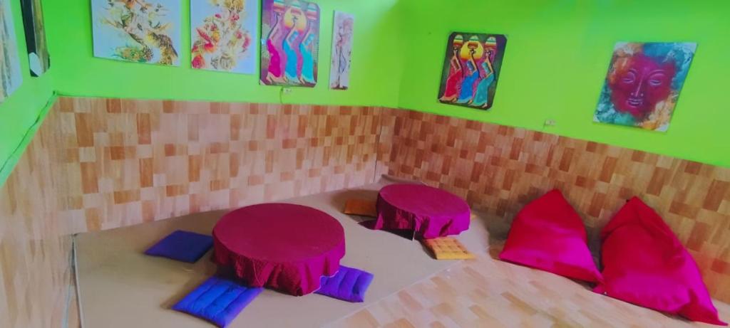 Postel nebo postele na pokoji v ubytování GreenView Backpacker INN