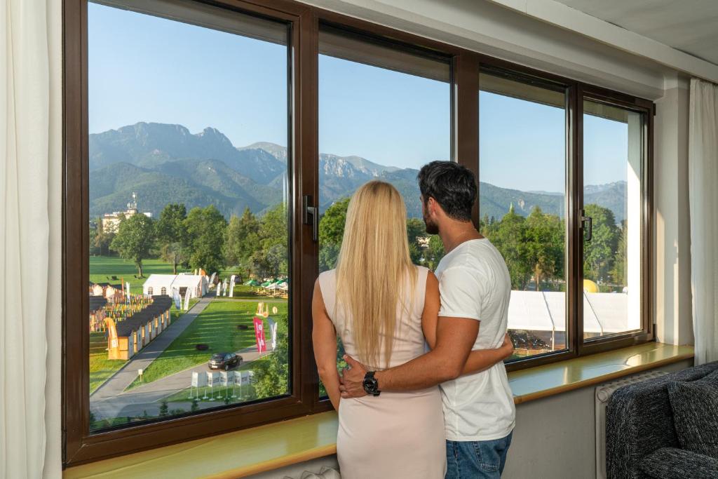 Hotel Helios 300m od Krupówek nowy BASEN od 12 lipca - Resim 8