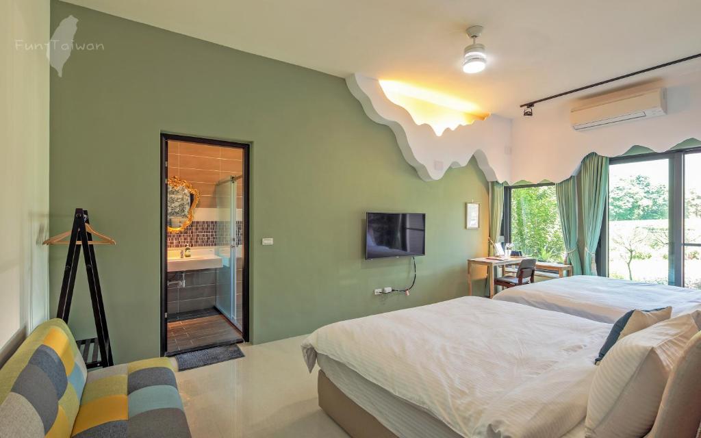 Cloud There House - Queen Room With Two Queen Beds