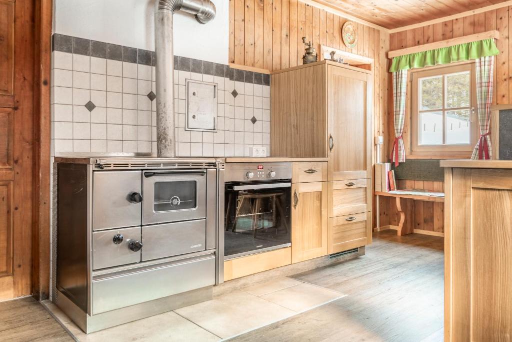 Kuchyňa alebo kuchynka v ubytovaní Hauserlhütte