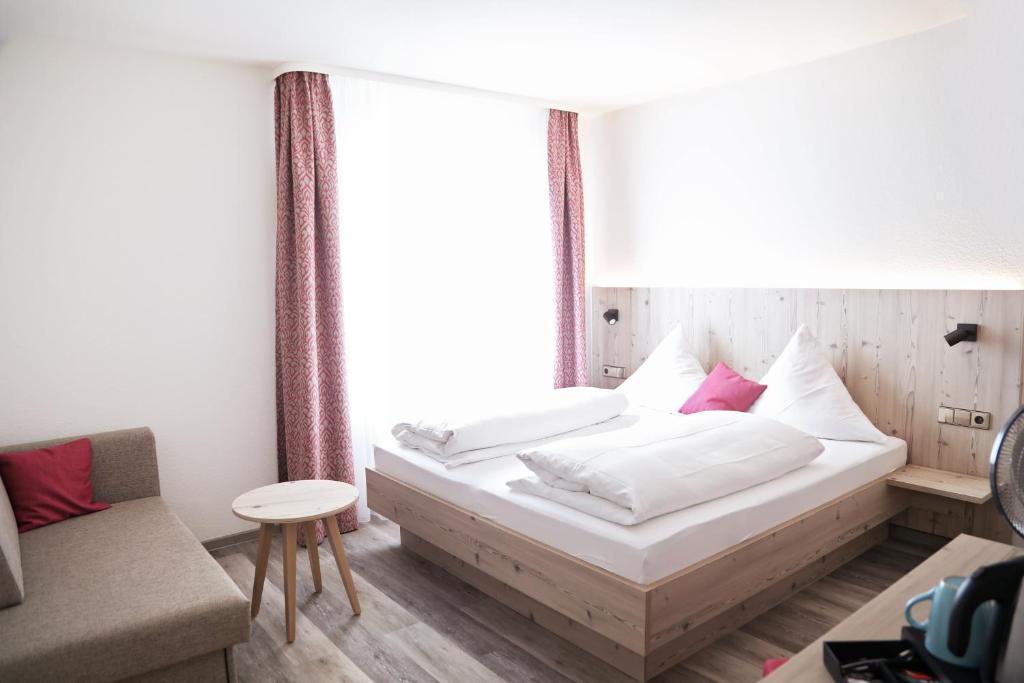 Hotel Neuenburger Hof - Habitación Individual