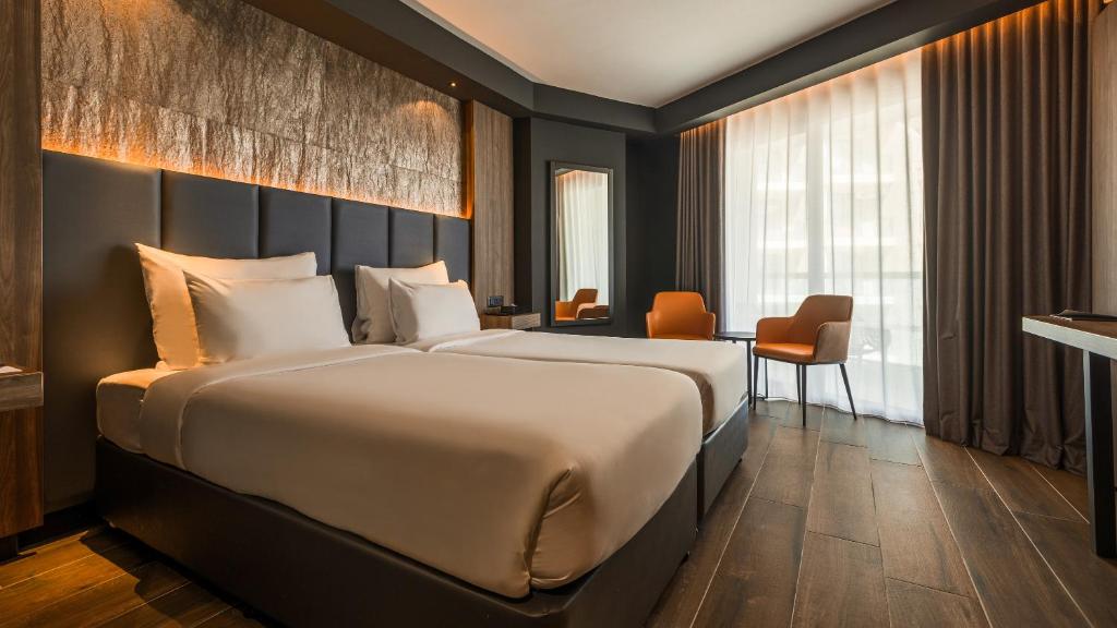 AX ODYCY Hotel - 
