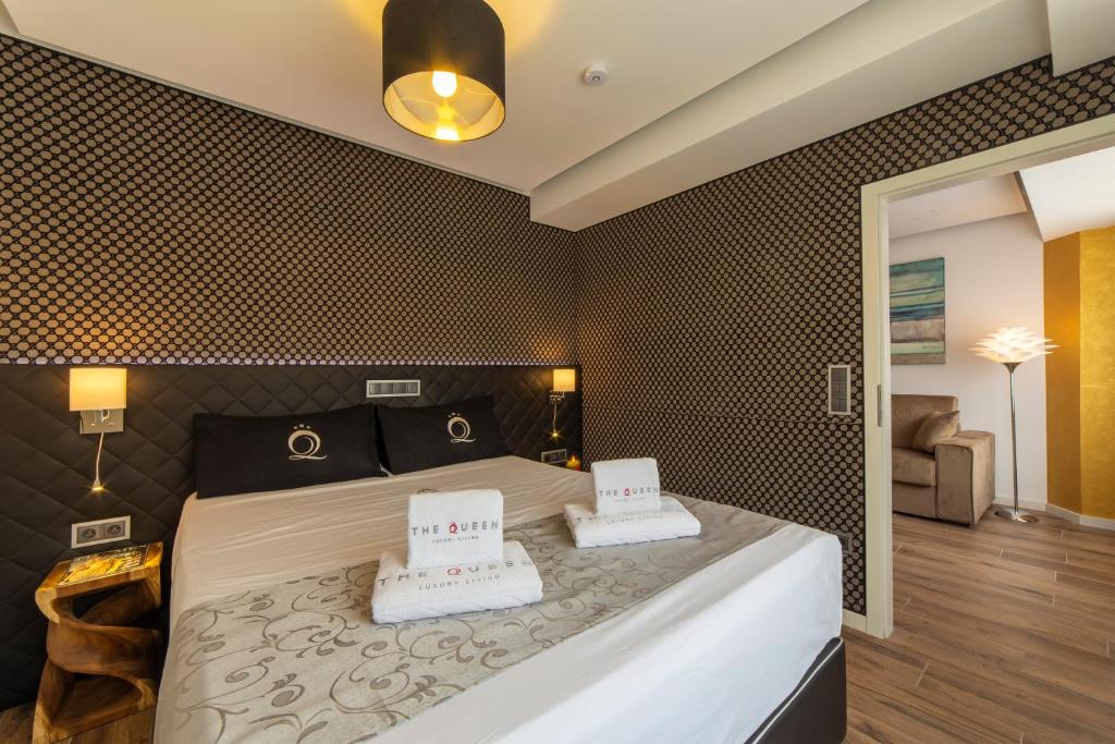 The Queen Luxury Apartments - Villa Carlotta - デラックスアパートメント