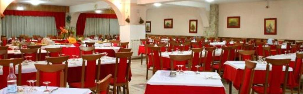 Restaurace v ubytování Il RIFUGIO DELLO SCIATORE RESIDENCE PARADISO