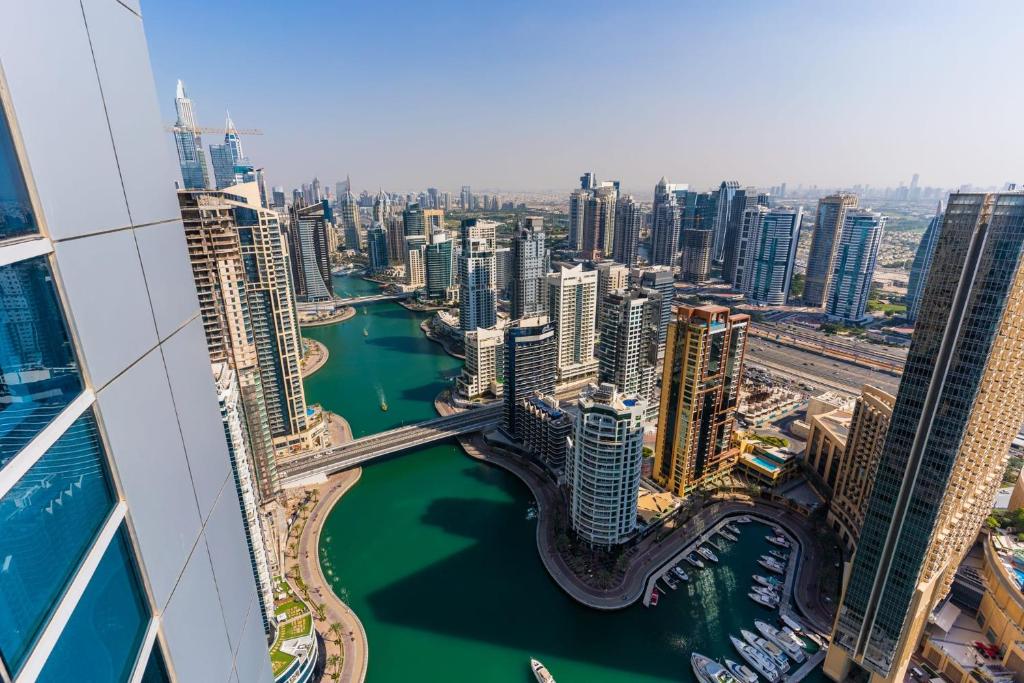 LUXFolio Retreats – 3BHK Full Marina View