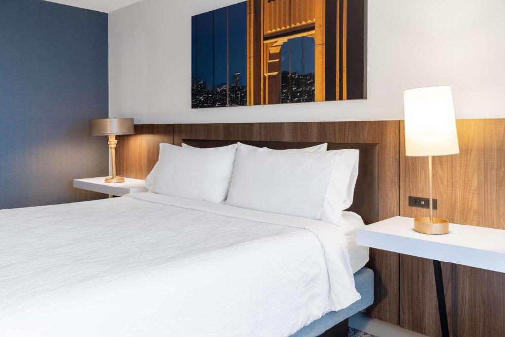 Hilton Garden Inn San Francisco/Oakland Bay Bridge - Chambre Roi Avec Vue Sur La Montagne