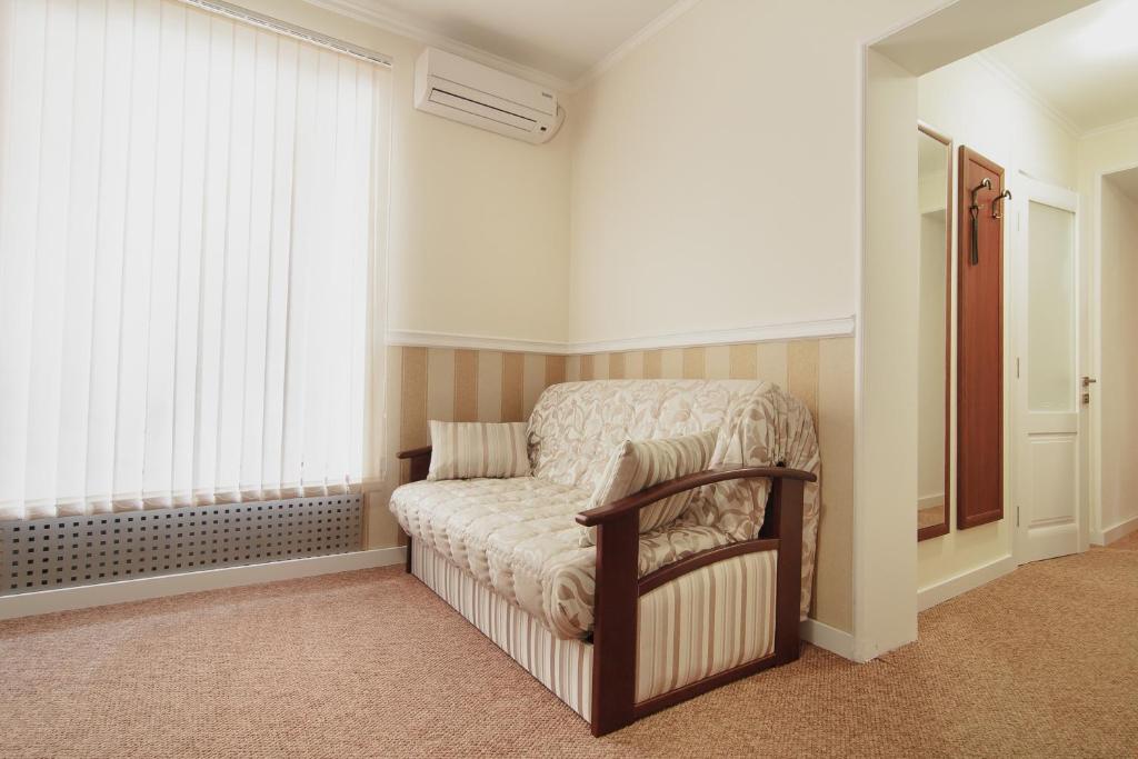 Posezení v ubytování Consul Hotel Консул