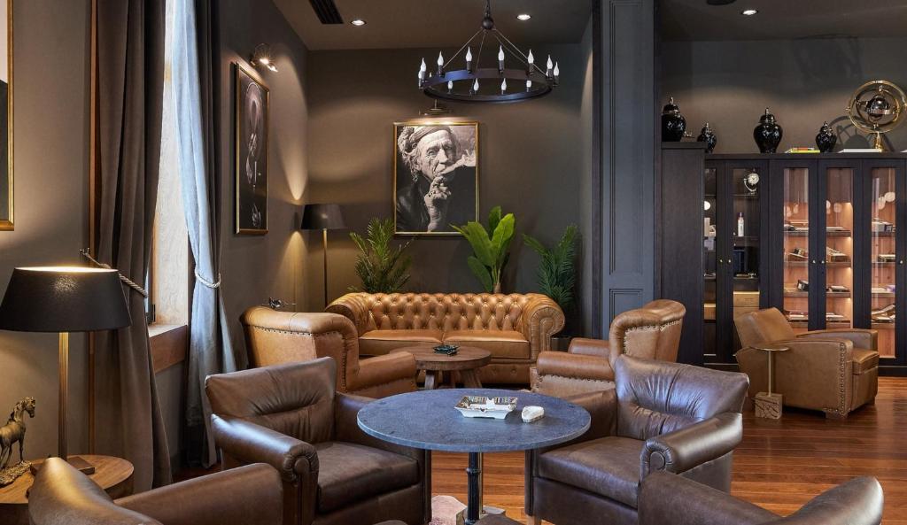 Posezení v ubytování Bor Hotel by Karisma