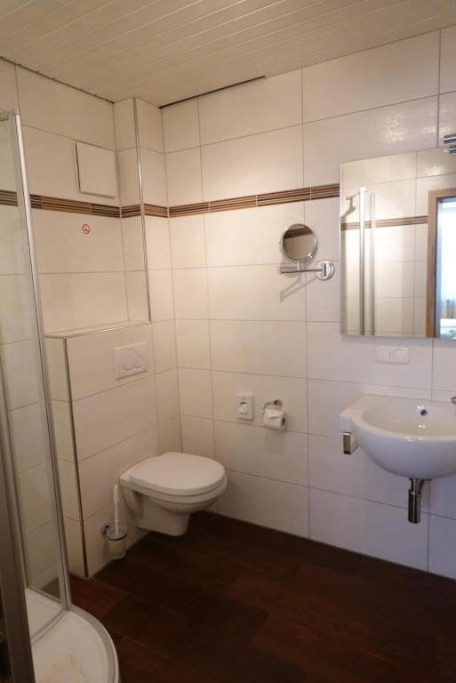 Koupelna v ubytování Hotel Birnbaum