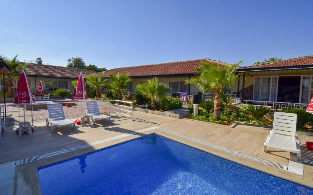 Bazén v ubytování Esmeralda Butik Hotel nebo v jeho okolí