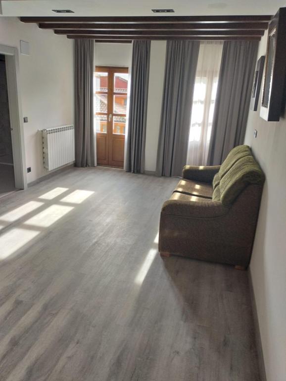 Apartamentos El Aramo Asturias - Appartement