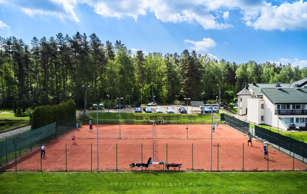 Tenis a/nebo squash v ubytování Ośrodek wypoczynkowy Kozioł nebo okolí