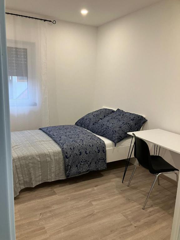 Postel nebo postele na pokoji v ubytování Moderne Einliegerwohnung nähe Ingolstadt und Bad Gögging
