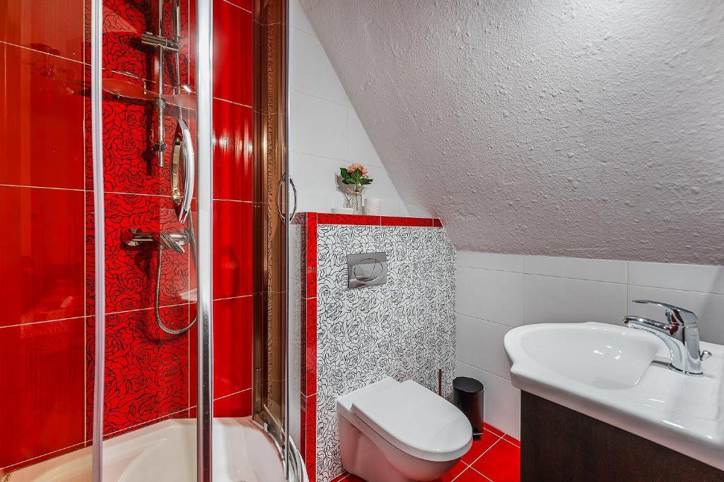 WillaByTheRiver JACUZZI & SAUNA - 9