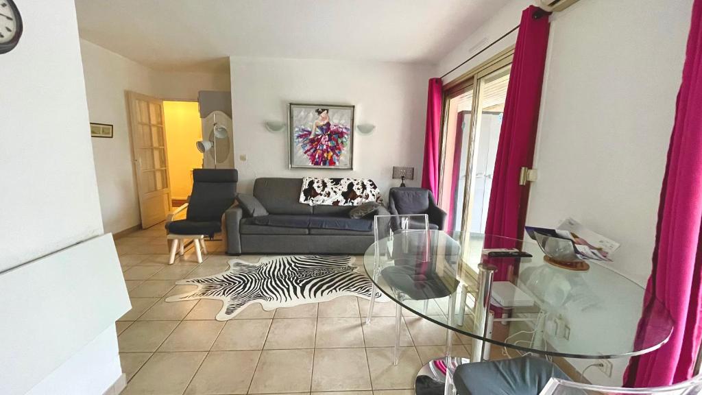Posedenie v ubytovaní Agreable 23 Pieces Cannes Centre