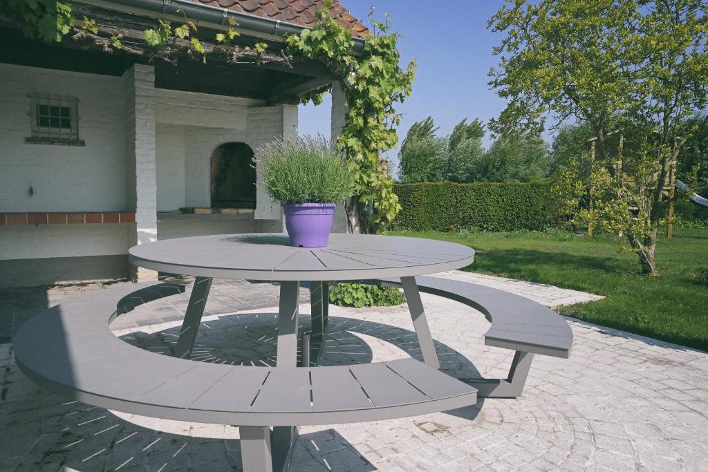 Een tuin van The Treehouse Gistel