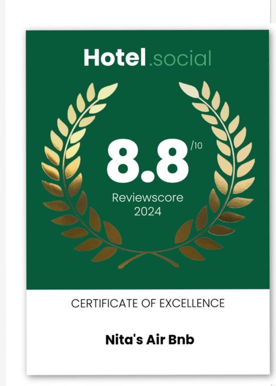 Nita's Air Bed & Breakfast & self catering, Crocodile Valley Estates