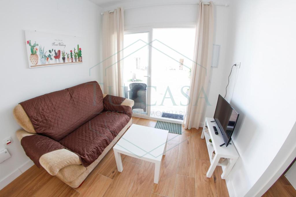 Fotografie z fotogalerie ubytování La Rana, apartamentos en urbanización con piscina comunitaria v destinaci Chiclana de la Frontera
