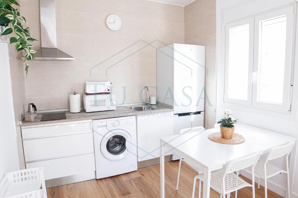 Fotografie z fotogalerie ubytování La Rana, apartamentos en urbanización con piscina comunitaria v destinaci Chiclana de la Frontera