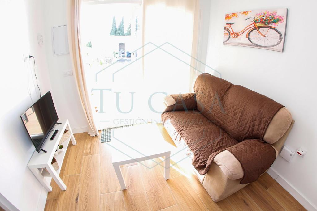Fotografie z fotogalerie ubytování La Rana, apartamentos en urbanización con piscina comunitaria v destinaci Chiclana de la Frontera