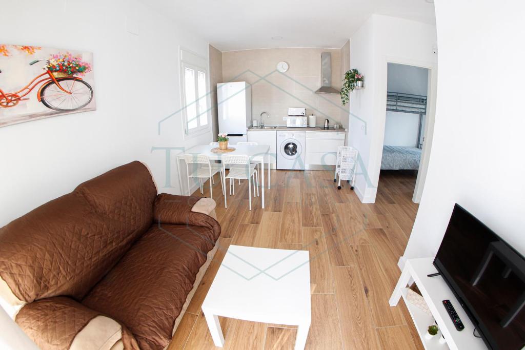 Fotografie z fotogalerie ubytování La Rana, apartamentos en urbanización con piscina comunitaria v destinaci Chiclana de la Frontera