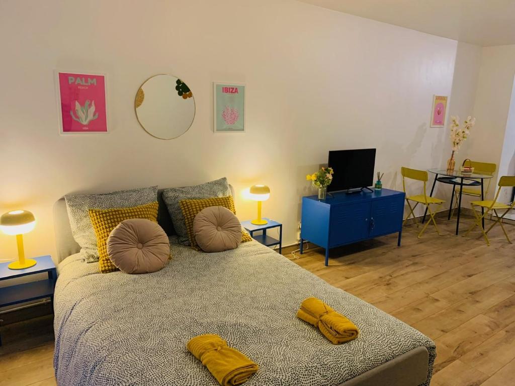 cocooning modern design studio - Triple Studio Standard