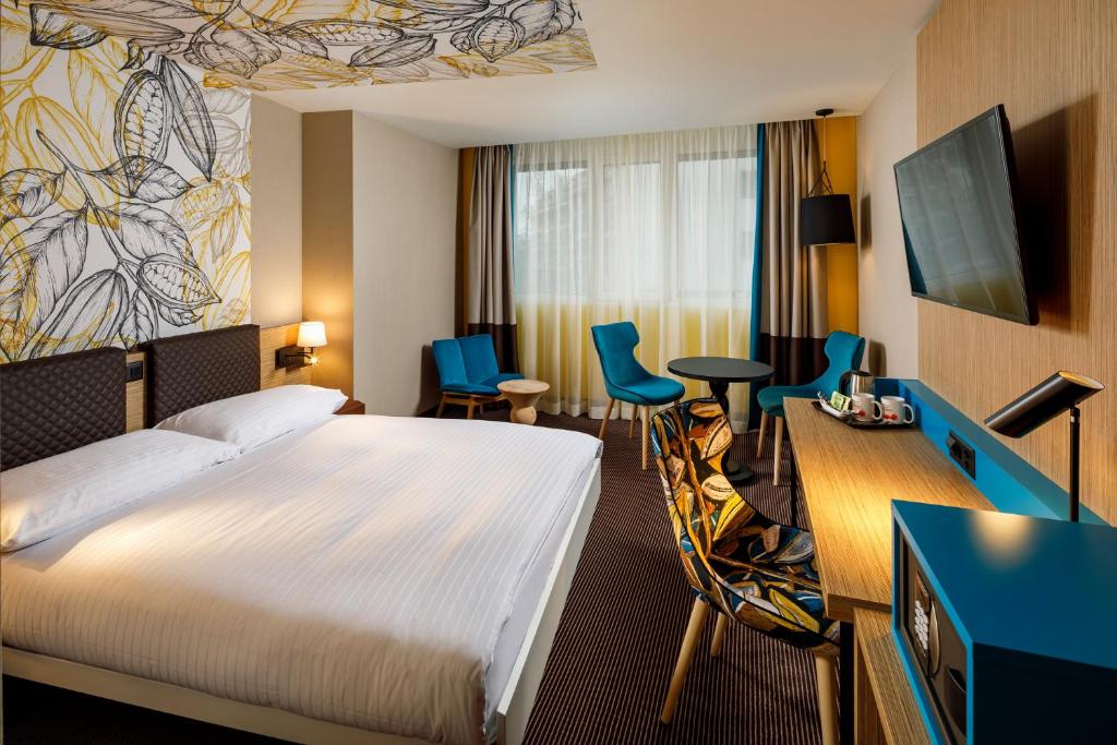 
Superior Twin or Double Room
