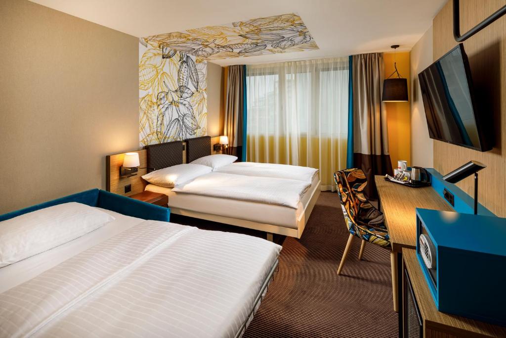 
Superior Triple Room
