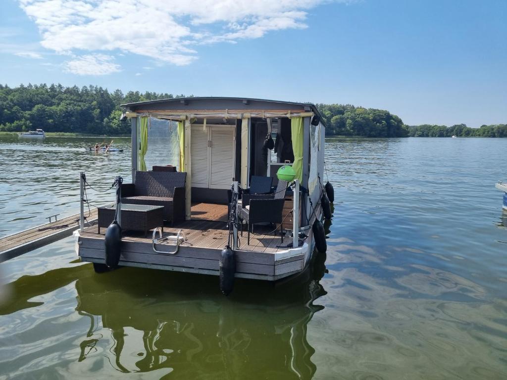 Příroda nedaleko ubytování na lodi