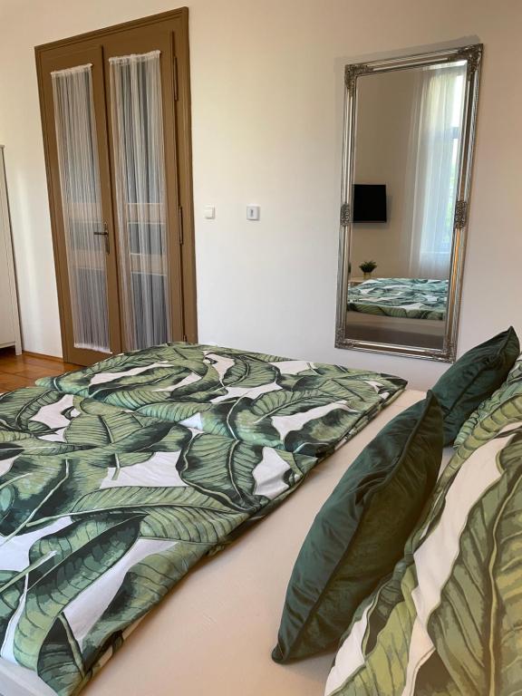 Golden Key Apartments - 4