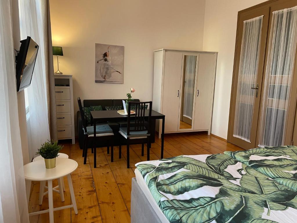 Golden Key Apartments - 5