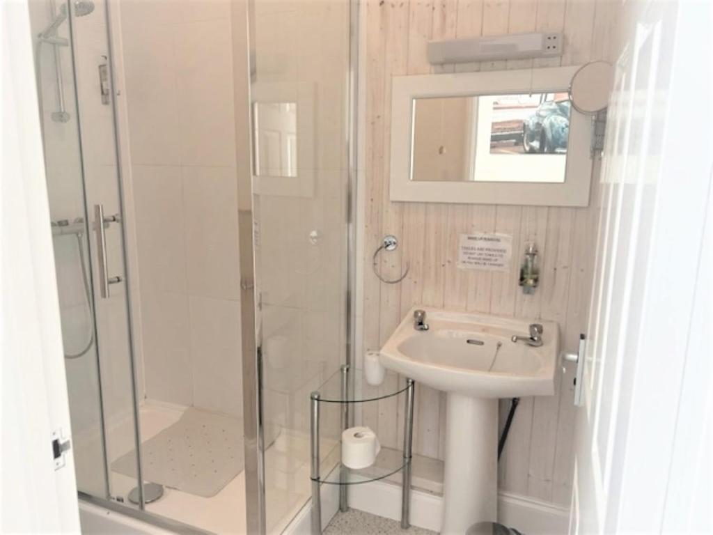 The Royal Norfolk Hotel - Habitación Triple Económica