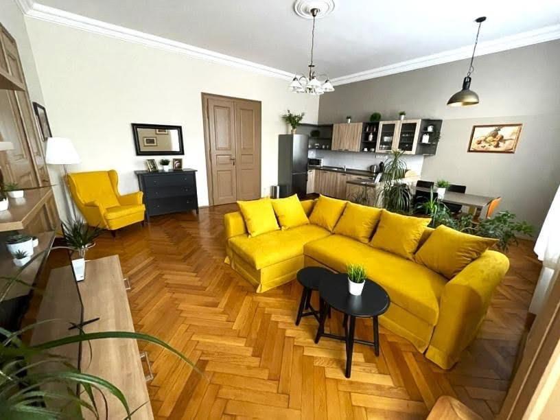 Golden Key Apartments - 17