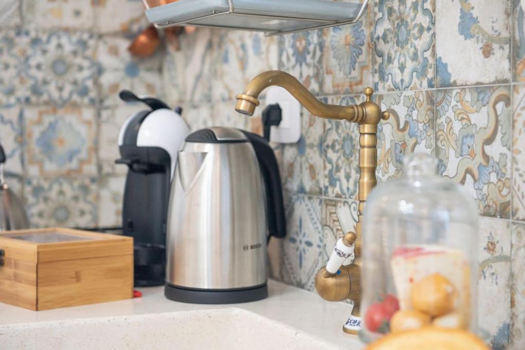 Coffee and tea making facilities at Le Alcove del Leopardi