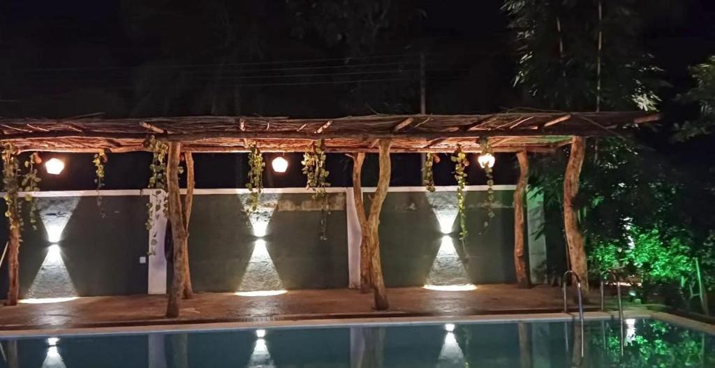 Bazén v ubytování Lily Resort Udawalawe nebo v jeho okolí