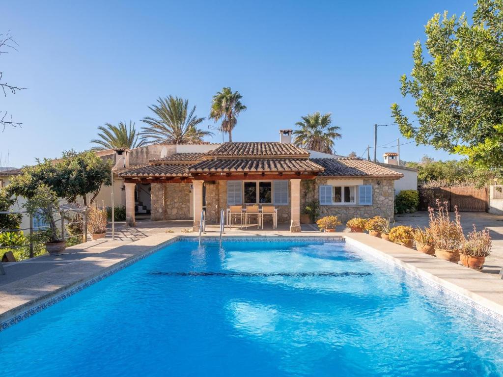 Marina Corios by SunVillas Mallorca