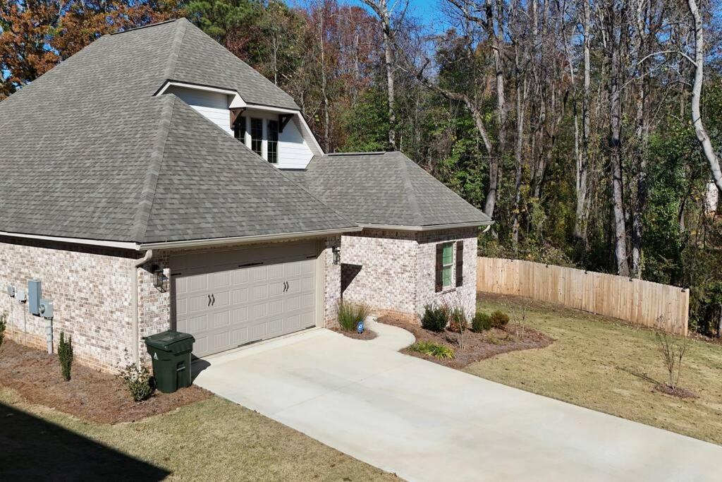 Abernathy Home, Auburn (updated prices 2024)