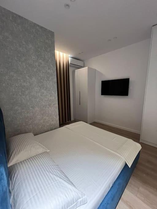 Peaceful Apartment Ish-Blloku Area - Imazhi 5