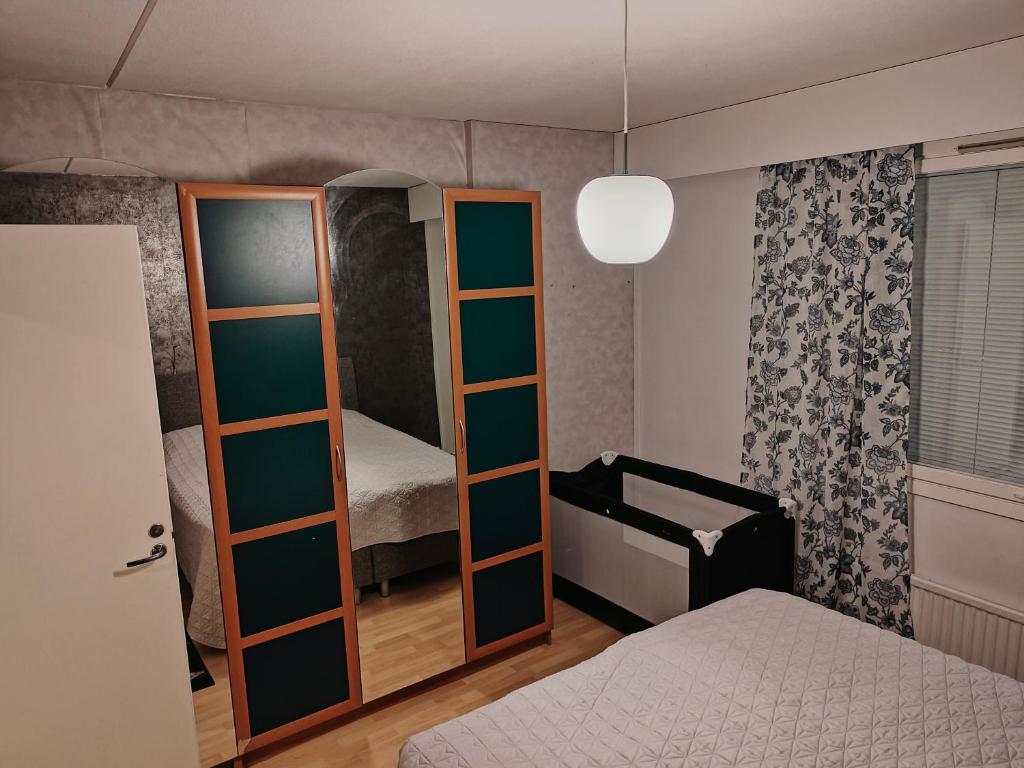 Ein Bett oder Betten in einem Zimmer der Unterkunft Js House